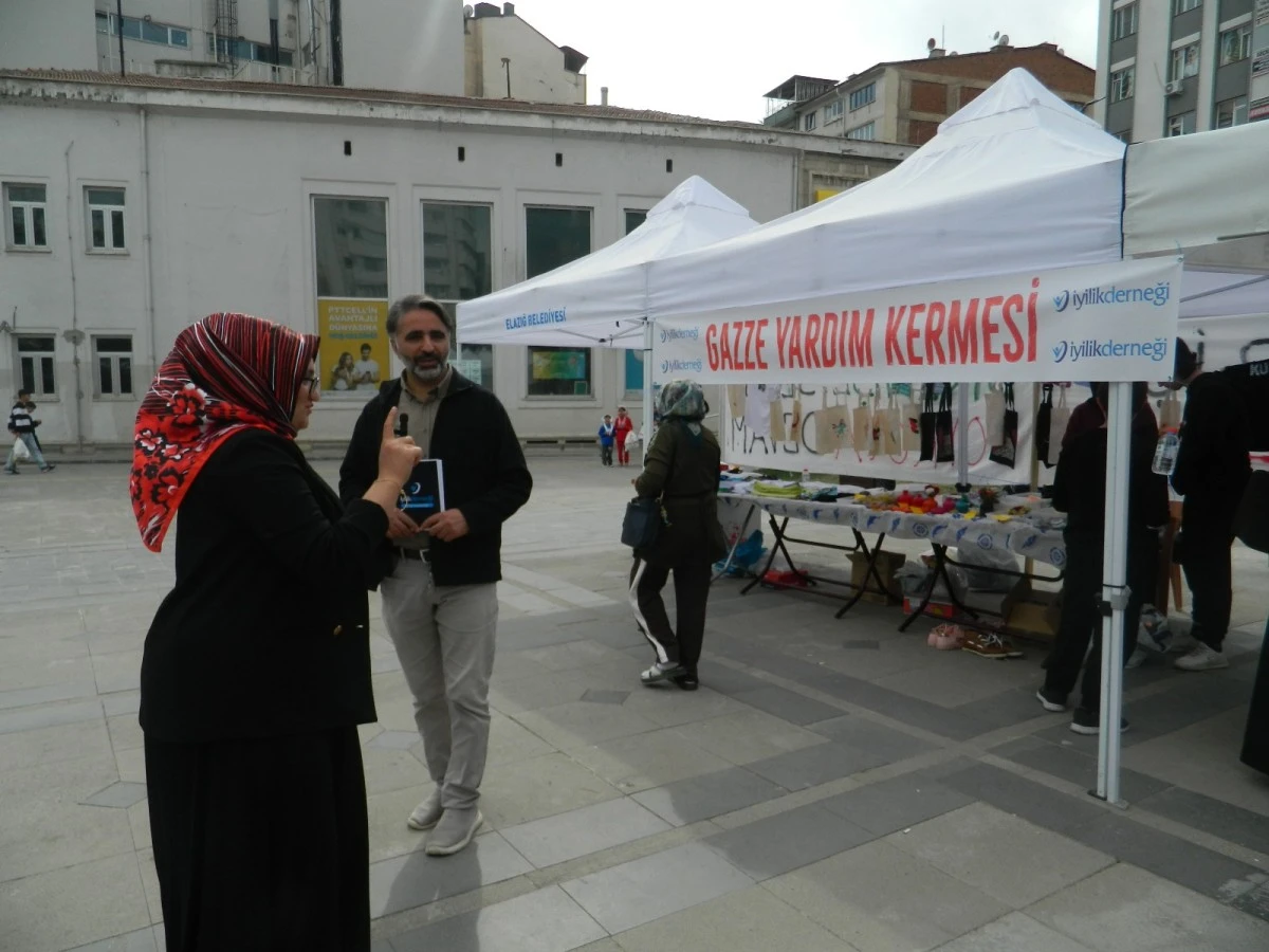 İyilik Derneği kermesi Elazığ 15 Temmuz Meydanı’nda gerçekleşti! Gazze İçin Destek Yapıldı.