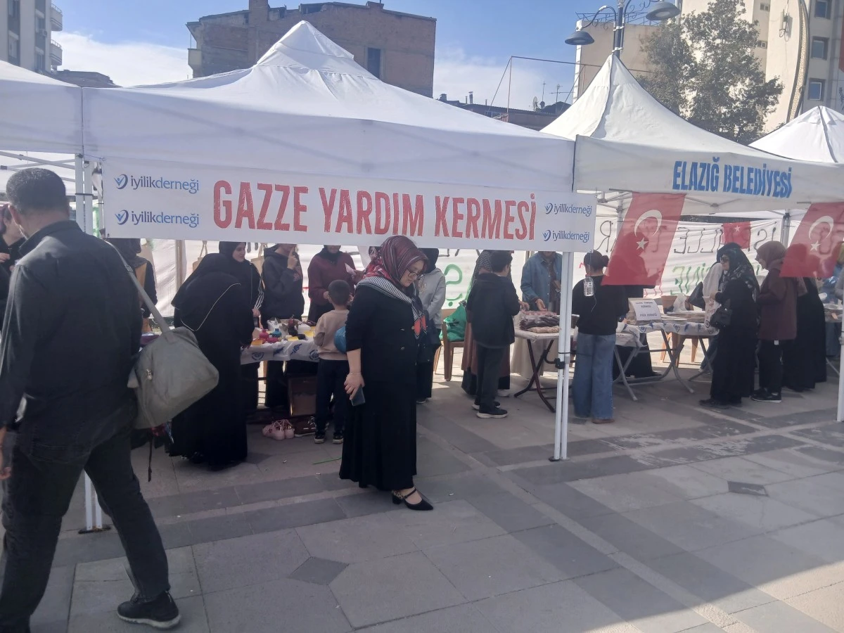 İyilik Derneği kermesi Elazığ 15 Temmuz Meydanı’nda gerçekleşti! Gazze İçin Destek Yapıldı. 