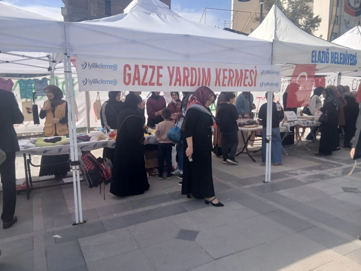İyilik Derneği kermesi Elazığ 15 Temmuz Meydanı’nda gerçekleşti! Gazze İçin Destek Yapıldı. 