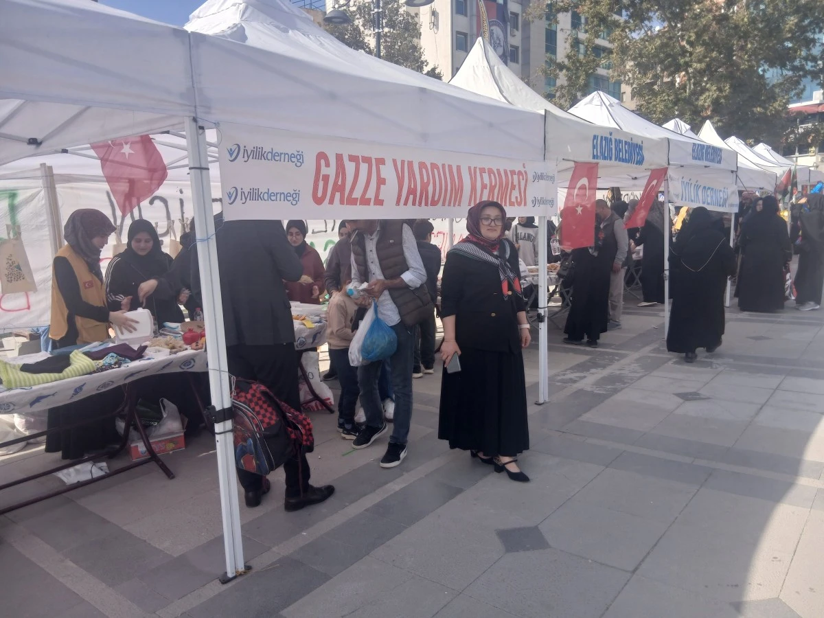 İyilik Derneği kermesi Elazığ 15 Temmuz Meydanı’nda gerçekleşti! Gazze İçin Destek Yapıldı. 