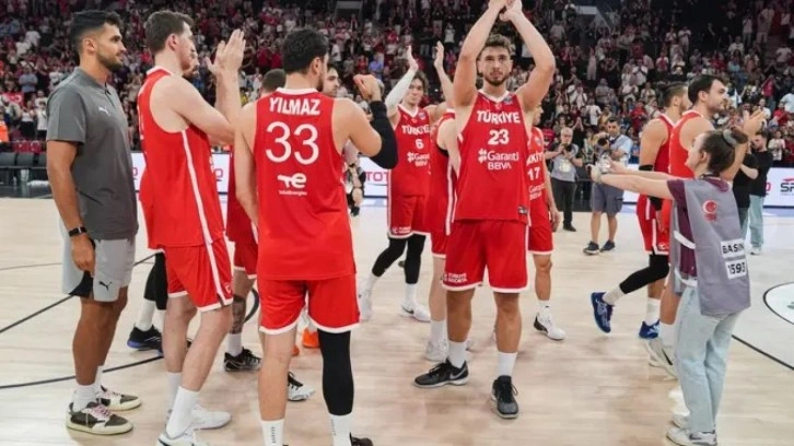 12 Dev Adam'dan muhteşem prova