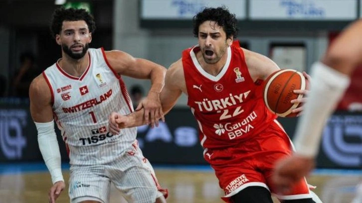 12 Dev Adam rakibini dağıttı! Dünya Kupası yolunda 25 sayı fark attı