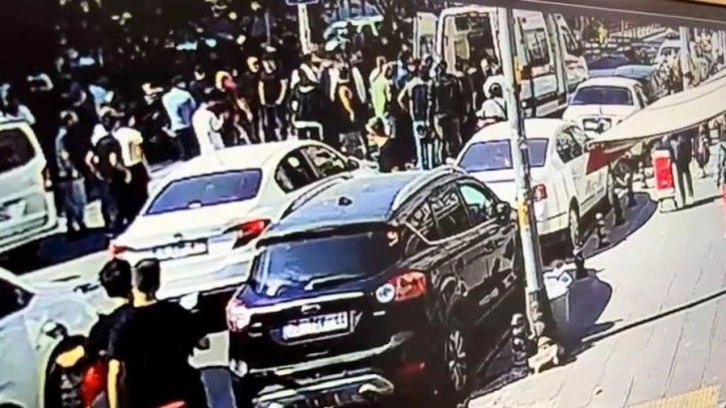 16 yaşındaki kız ile annesi, tartıştıkları kişiyi bıçaklayarak öldürdü