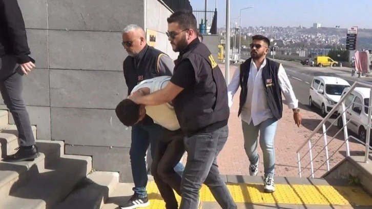 2 kişiyi öldüren zanlı yapay zekayı suçladı: Aklımı okudular yasal mı?