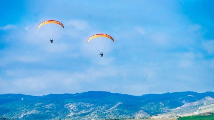 2 Polonya askeri paraşüt eğitiminde yaşamını yitirdi!