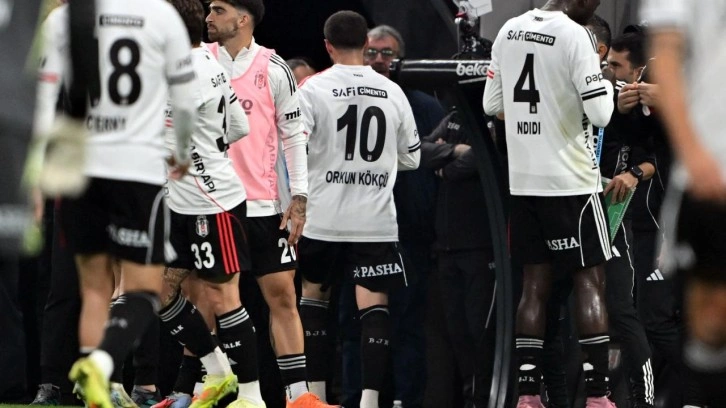 273 maçta sadece 1 kez atılan yıldız, Süper Lig'de kart rekorunu kırdı