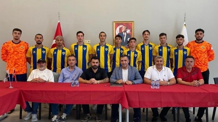 3. Lig takımının başkanı 'Borcum var' dedi ve ekledi: Gözümüzü Süper Lig'e diktik