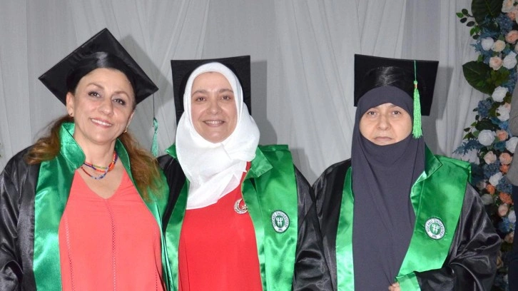 34 yaş üstü kadınlar üniversite hayalini gerçekleştirdi