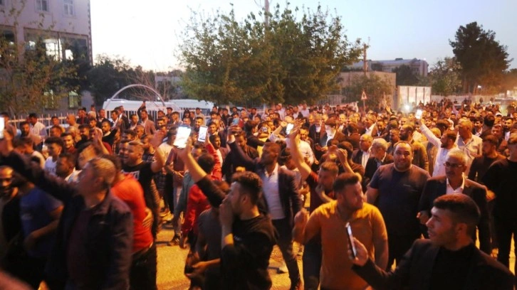 5 bin kişi birden AK Parti'ye katıldı! Şehirde g&ouml;vde g&ouml;sterisi