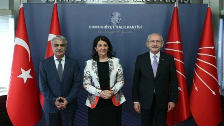 6'lı masa buna ne diyecek? HDP yine Gazi Mustafa Kemal Atat&uuml;rk'&uuml; anmadı!