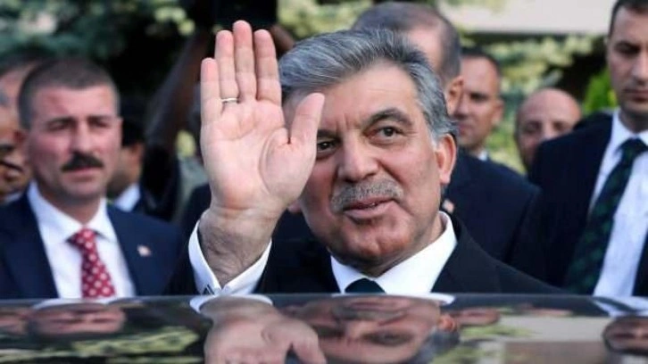 6'lı masa i&ccedil;in Abdullah G&uuml;l sesleri! Dikkat &ccedil;eken iddia: Aday olabilir