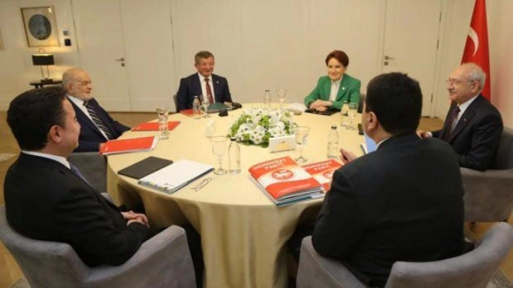 6'lı masada adaylık bilmecesi &ccedil;&ouml;z&uuml;l&uuml;yor! 2 liderden a&ccedil;ık destek geldi...Akşener ise...