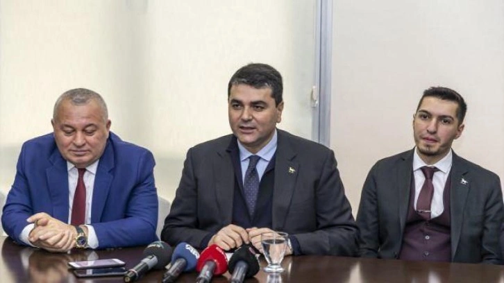 6'lı masanın k&uuml;&ccedil;&uuml;k ortağı DP'nin Lideri Uysal'dan ortak aday ve genişleme a&ccedil;ıklaması