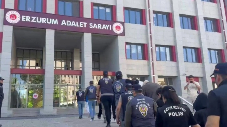 7 ilde eş zamanlı operasyon: Milyonlarca liralık vurgun yapan çete çökertildi!