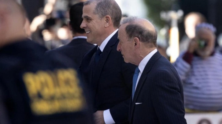 ABD Başkanı Biden&rsquo;ın oğlu su&ccedil;lamaları reddetti