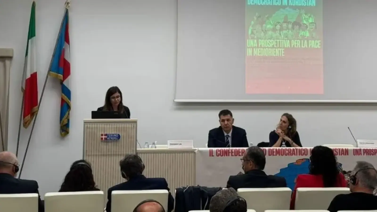 Bucak, Torino’daki Ortadoğu ve barış konferansında konuştu