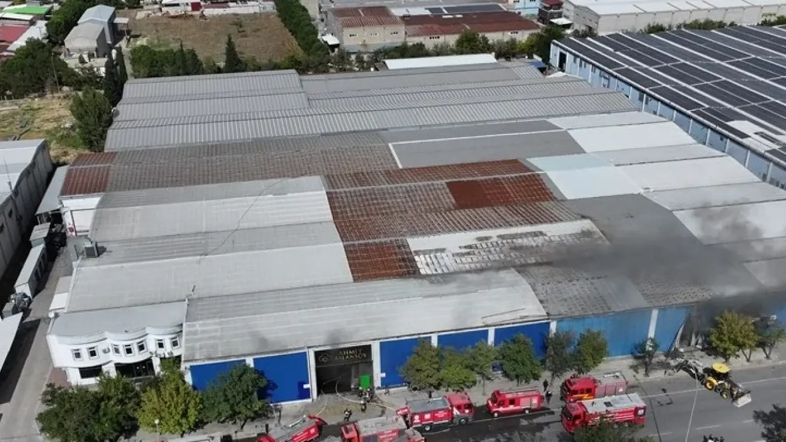 İplik fabrikasında çıkan yangın