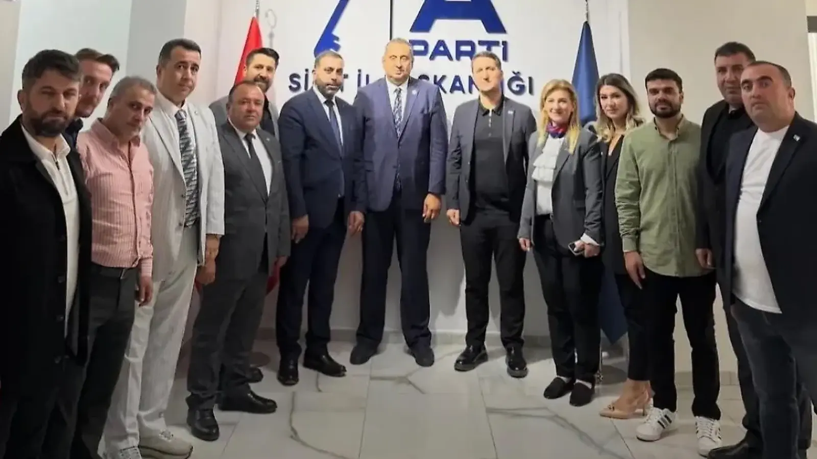ANAHTAR PARTİLİ TANRIÖVER SİİRT’TE TEŞKİLATLA BULUŞTU