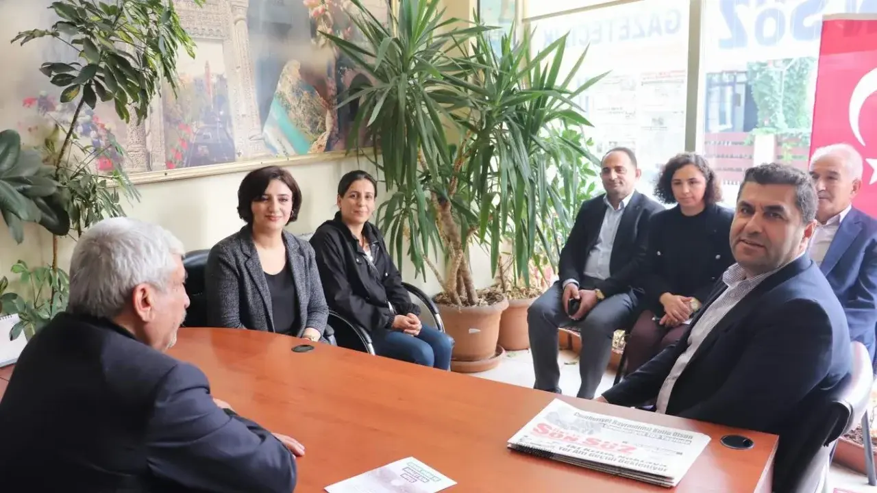 DEM Parti Heyetinden Gazetemize Ziyaret
