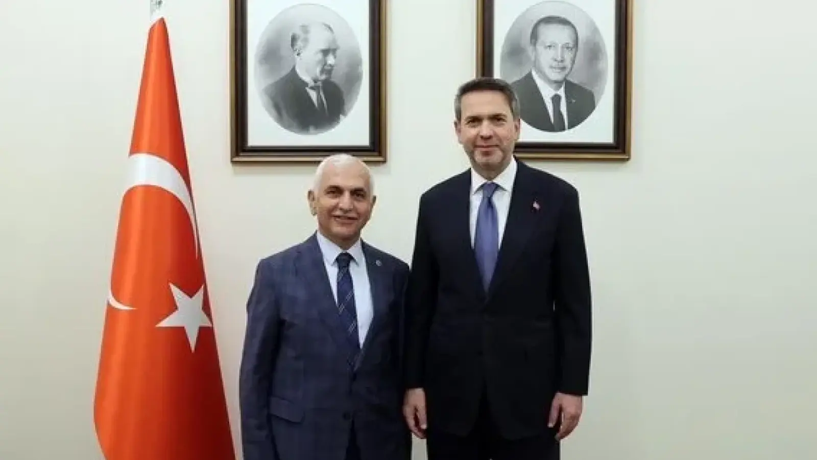 Mervan Gül, Enerji Bakanı Bayraktar ile Siirt’in enerji yatırımlarını görüştü