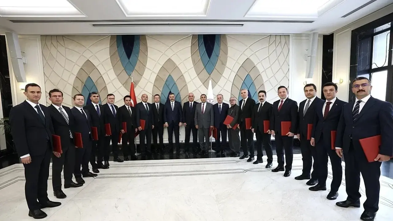 Mülki İdarede Ödüller Dağıtıldı, Siirt Yok