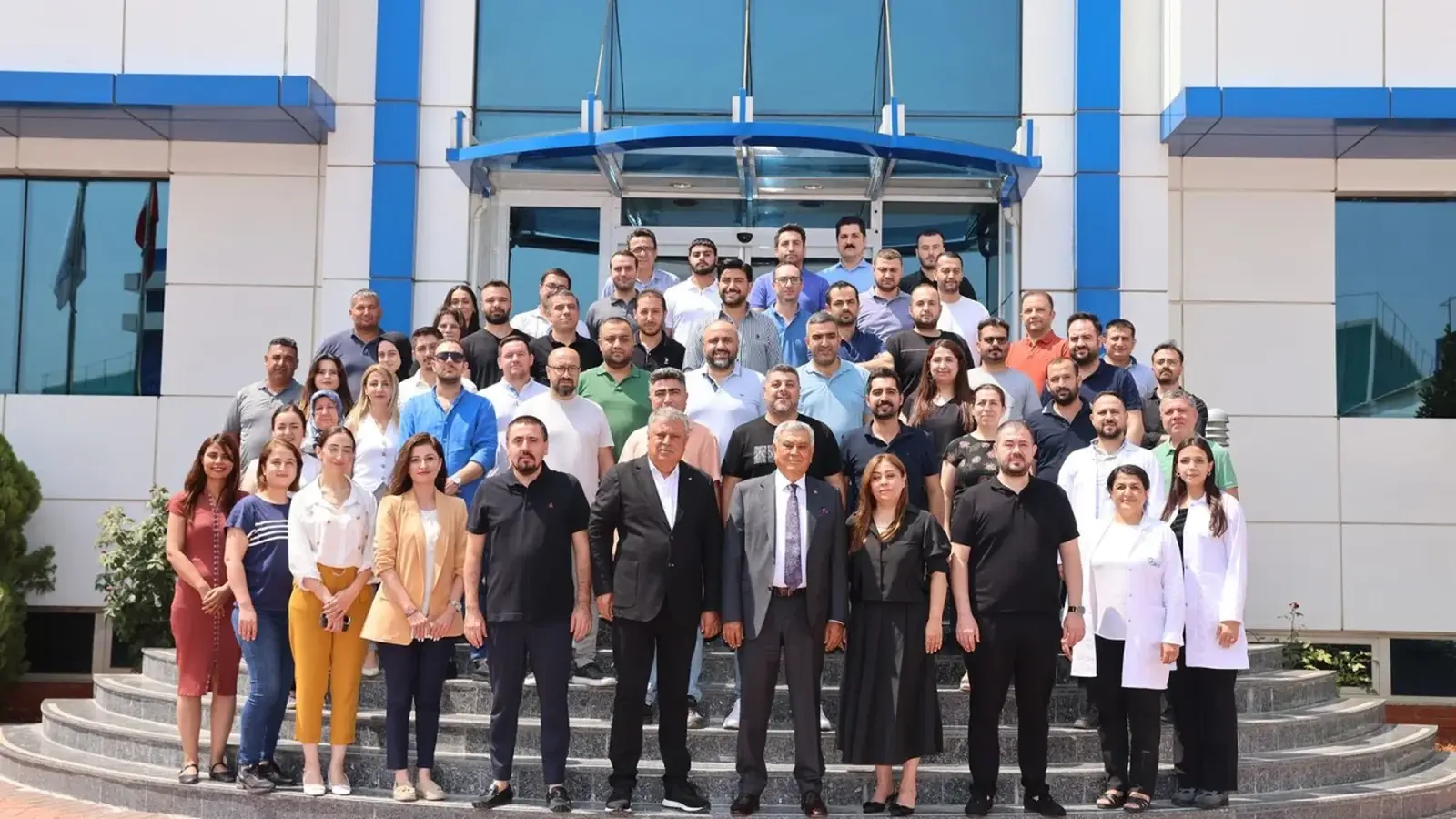 Gaziantepli Sanayici Halil Tepe, İlham Verici Başarı Öyküsünü Kitaplaştırdı  “Tepedeki İz” Okuyucu İle Buluştu”
