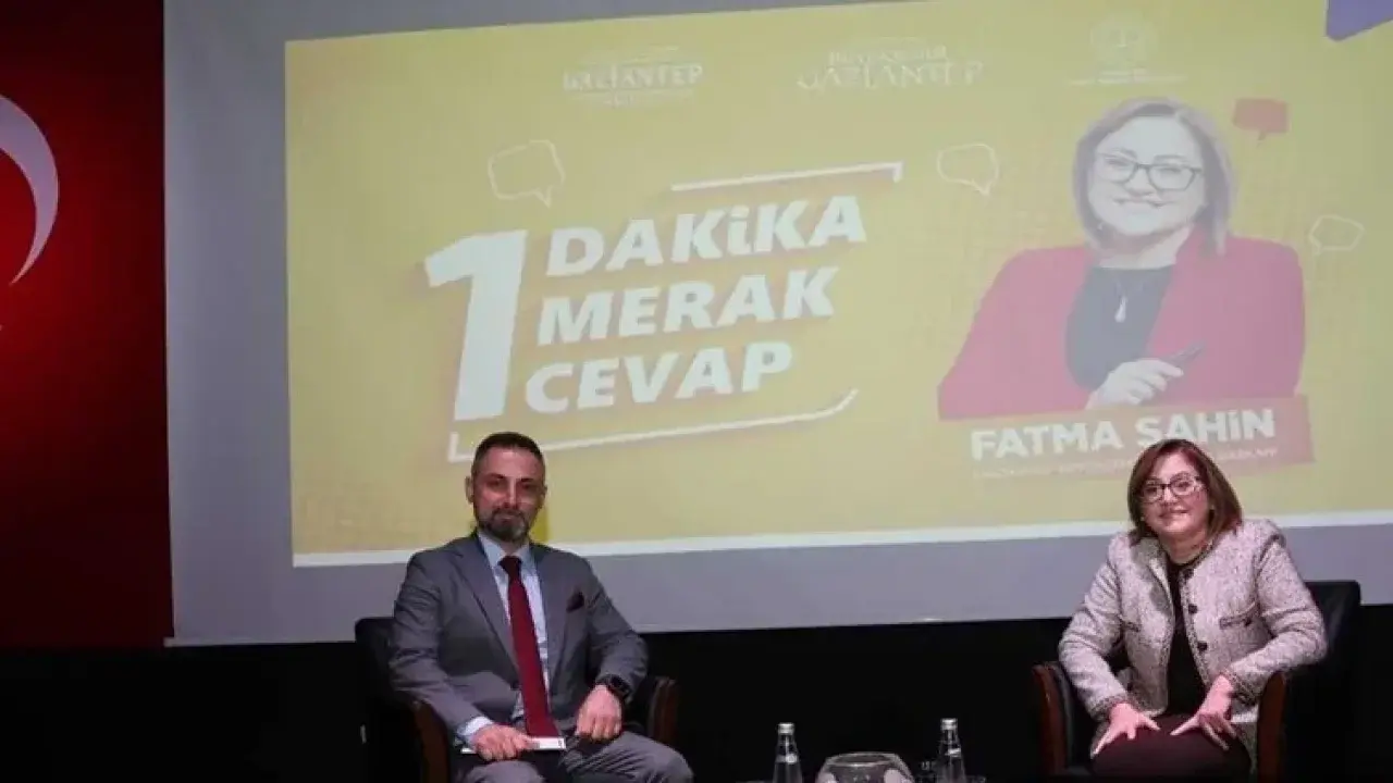  Şahin, "Bir Dakika, Bir Merak, Bir Cevap" programına katıldı