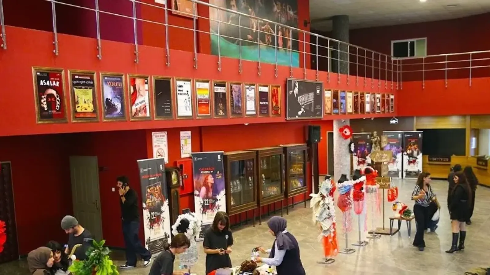 Kültür Yolu Festivalinde 8 oyun tiyatroseverlerle buluşacak