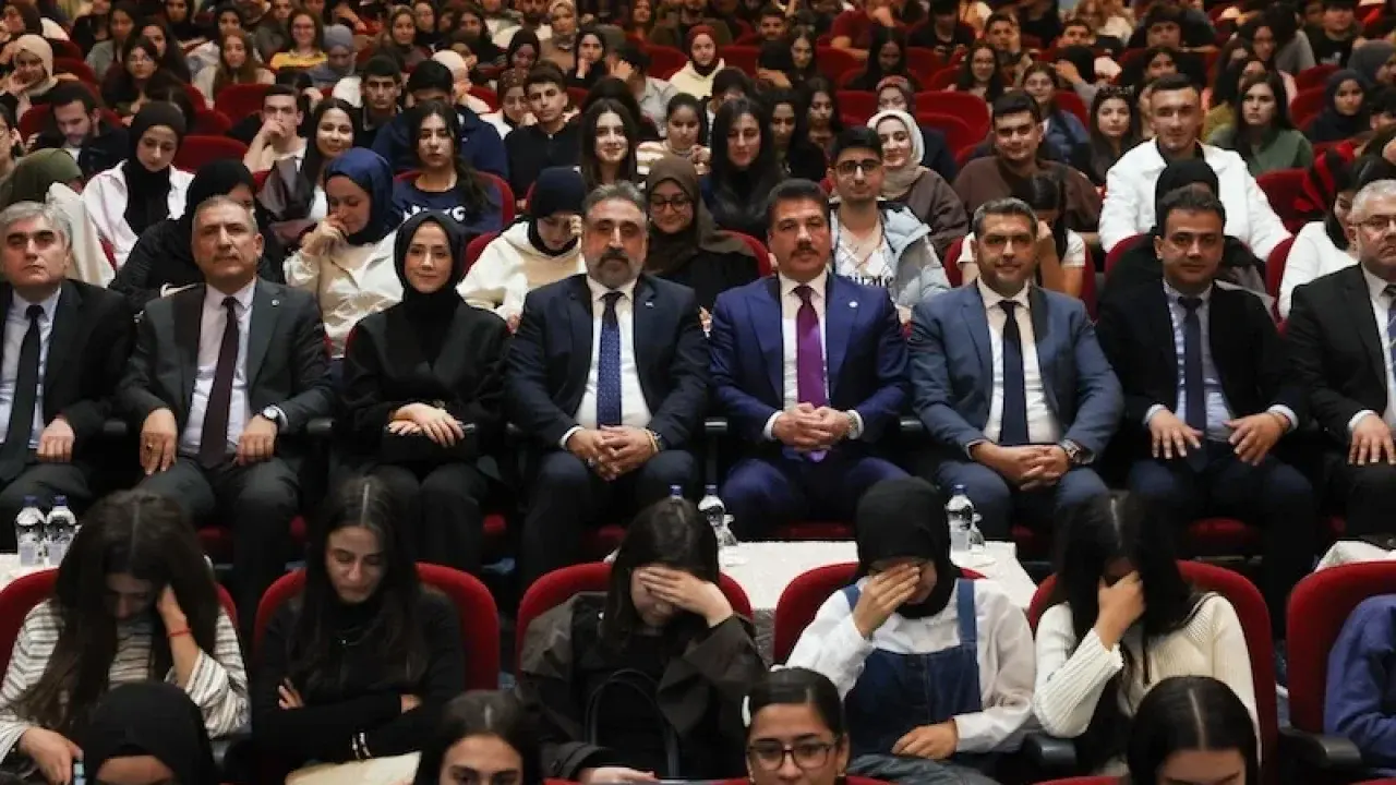 Yüksel, MAÜ’de konuştu; “Adalet olmadan barış olmaz”
