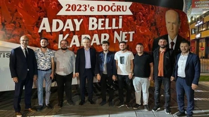AK Parti İl Teşkilatı&rsquo;ndan miting &ouml;ncesi MHP&rsquo;ye ziyaret