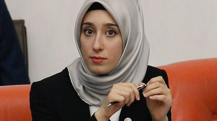 AK Parti İstanbul Milletvekili Kadak: Dijital platformlar &ccedil;ocukların arkadaşı oluyor