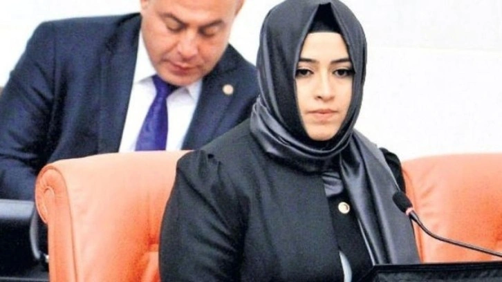 AK Parti İstanbul Milletvekili Sena Nur &Ccedil;elik Meclis'te yemin etti