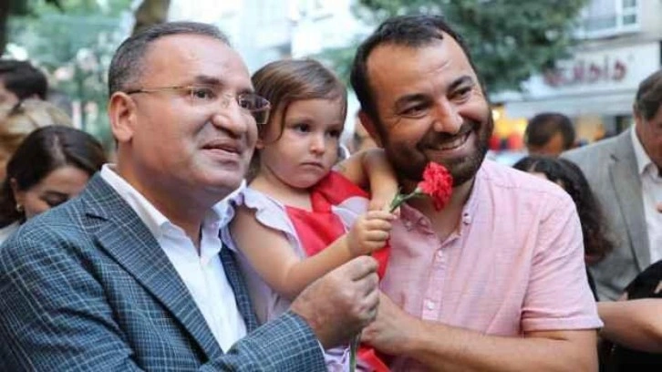 AK Parti İstanbul saha &ccedil;alışmalarında vites y&uuml;kseltti