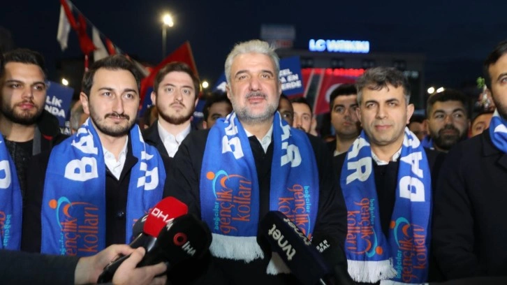 AK Parti İstanbul&rsquo;dan 39 il&ccedil;ede eş zamanlı &lsquo;2023&rsquo;ten 2053&rsquo;e Kutlu Y&uuml;r&uuml;y&uuml;ş&rsquo; programı
