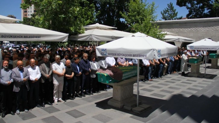 AK Parti Kayseri'nin acı g&uuml;n&uuml;! Arıkan ebediyete uğurlandı