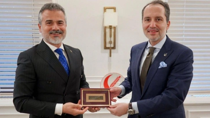 AK Parti'den ayrılan Suat Kılı&ccedil;, Yeniden Refah Partisi'ne katıldı