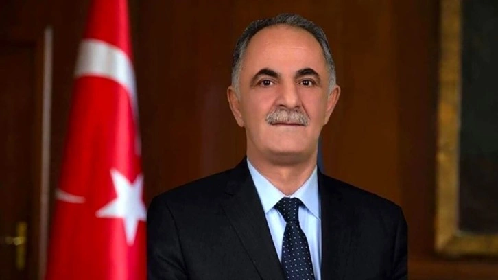 AK Partili&nbsp;Horasan&nbsp;Belediye Başkanı istifa etti! Oğlu g&ouml;zaltına alınmıştı