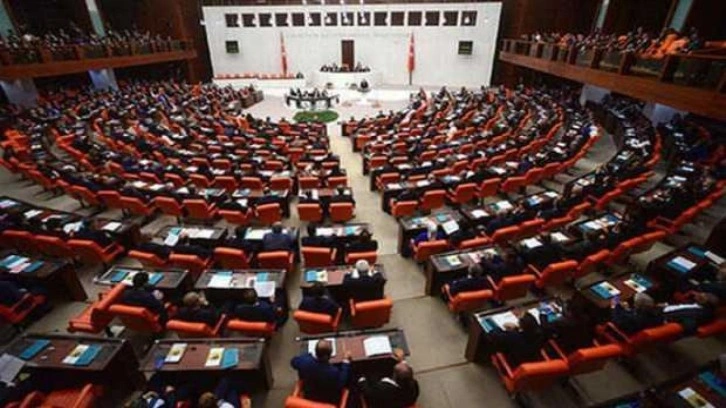 AK Parti'nin grup &ouml;nerisi, TBMM Genel Kurulu'nda kabul edildi