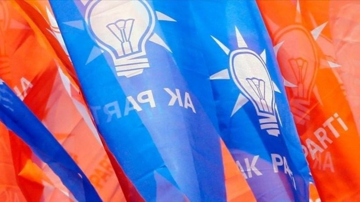 AK Parti'nin milletvekili aday listesindeki &uuml;&ccedil; isim değişti