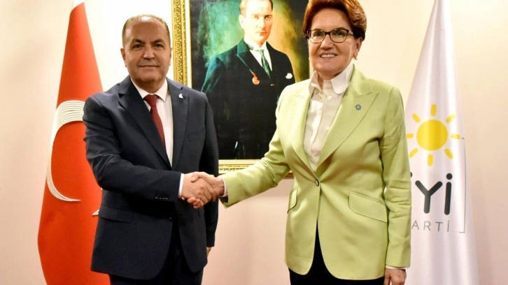 Akşener, Anavatan Partisi Genel Başkanı İbrahim &Ccedil;elebi ile g&ouml;r&uuml;şt&uuml;
