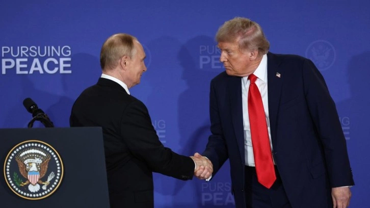 Alaska'da skandal! Trump ve Putin'in gizli bilgileri sızdı! ABD personeli unutmuş...