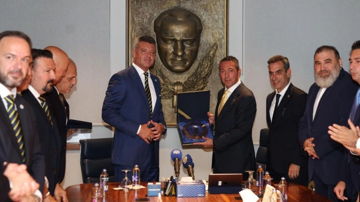 Ali Koç açık açık isim vererek Saran'a tavsiyede bulundu: Onları gönderme