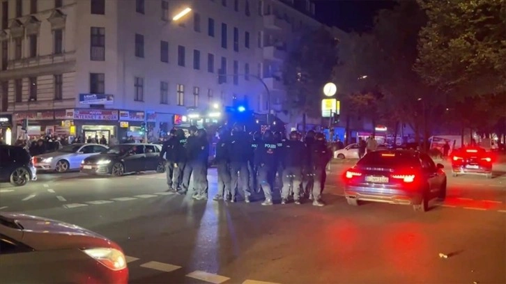 Alman polisinden Filistin g&ouml;sterisine m&uuml;dahale