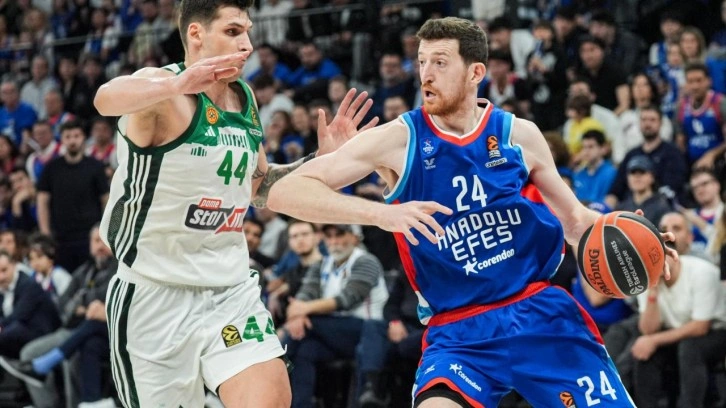 Anadolu Efes, Atina'da
