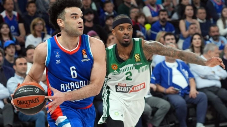 Anadolu Efes'e Ergin Ataman çelmesi