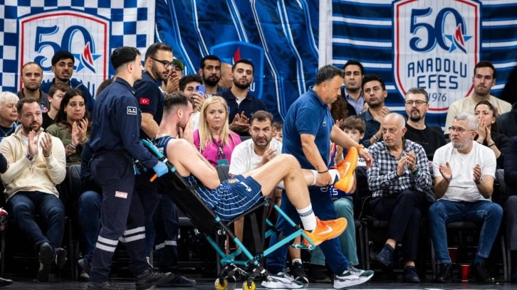 Anadolu Efesli basketbolcu Georgios Papagiannis ameliyat edildi