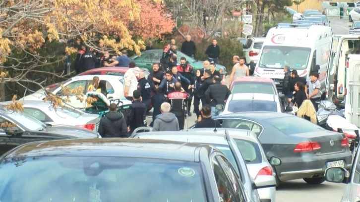 Ankara'da adliye önünde bıçaklı kavga: 5 yaralı!