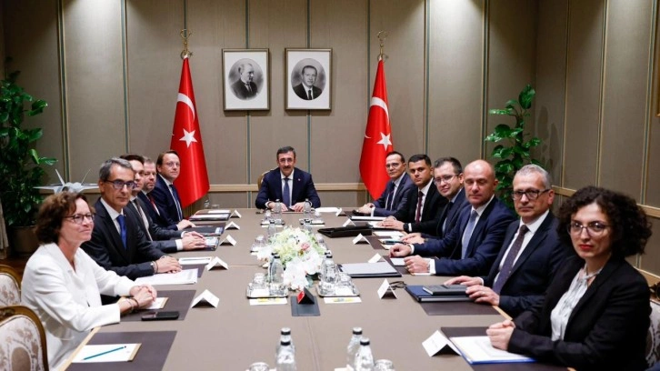 Ankara'da T&uuml;rkiye-AB g&ouml;r&uuml;şmesi! Cevdet Yılmaz duyurdu