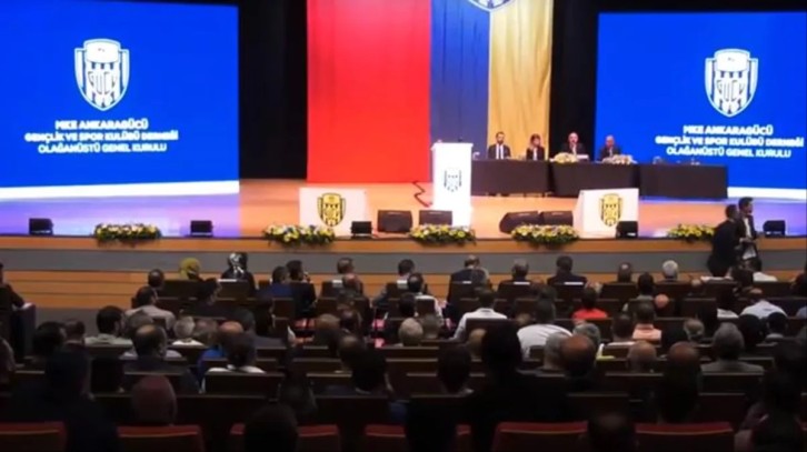 Ankarag&uuml;c&uuml; Genel Kurulu'nda AK Partili il başkanı, ismi yanlış okununca salonu terk etti