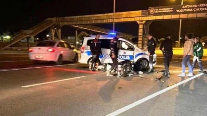 Annesine pasta almaya giderken ekip otosuna &ccedil;arpıp &ouml;ld&uuml;